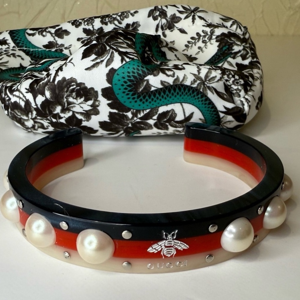 Gucci Black and Red Bee Bracelet